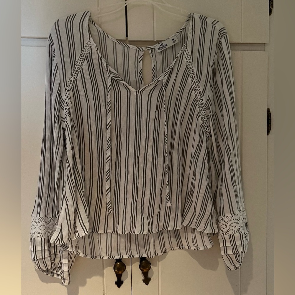 Hollister long sleeve blouse